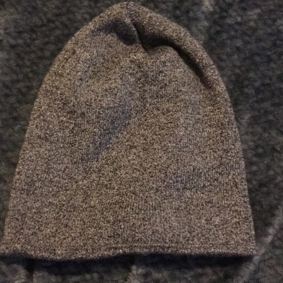 NWOT Adidas Hat / Beanie - Picture 2 of 2
